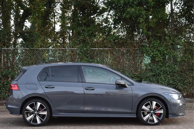 Volkswagen GOLF 1.4 eHybrid GTE 245 pk | Keyless | Standkachel | Camera | Carplay | Stoelverwarming 4x | Stuurverwarming | Full LED IQ