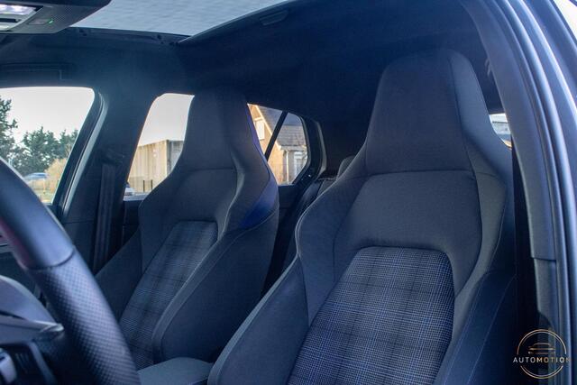 Volkswagen GOLF 1.4 eHybrid GTE PANO IQ LIGHTS CAMERA ACC