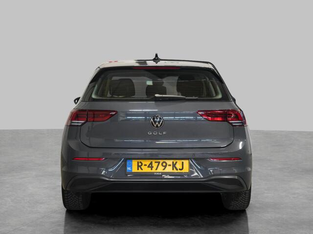 Volkswagen GOLF 1.0 TSI Life All-season | Stoel en stuurverwarming | Parkeersensoren | Adaptive Cruise | LED Verlichting