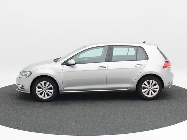 Volkswagen GOLF 1.0 TSi Comfortline 115 Pk | Adaptive Cruise | Achteruitrijcamera | Trekhaak | Stoelverwarming | CarPlay | 16 Inch | 86.518 Km!