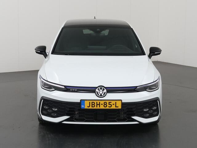 Volkswagen GOLF 1.5 eHybrid GTE | Matrix LED | Head -Up | Camera 360° | Stoel / Stuurverwarming | Keyless Go |