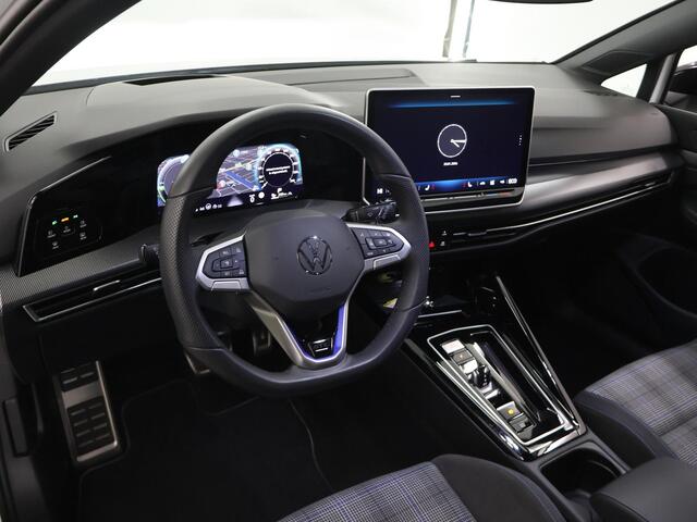 Volkswagen GOLF 1.5 eHybrid GTE | Matrix LED | Head -Up | Camera 360° | Stoel / Stuurverwarming | Keyless Go |