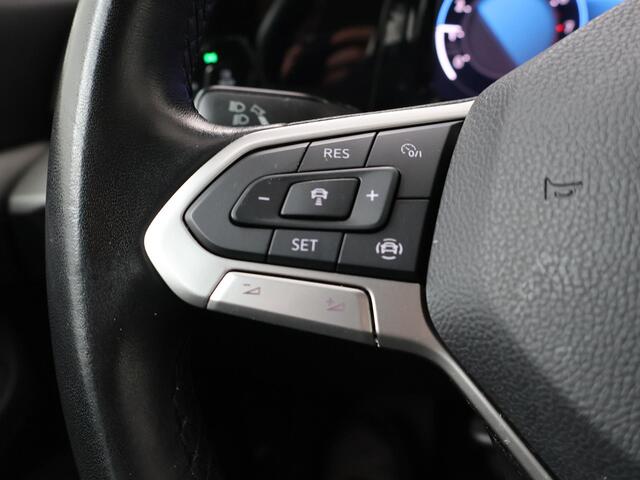 Volkswagen GOLF Variant 1.0 TSI Life | 110 PK | Achteruitrijcamera | Navigatiesysteem | Adaptive cruise control |