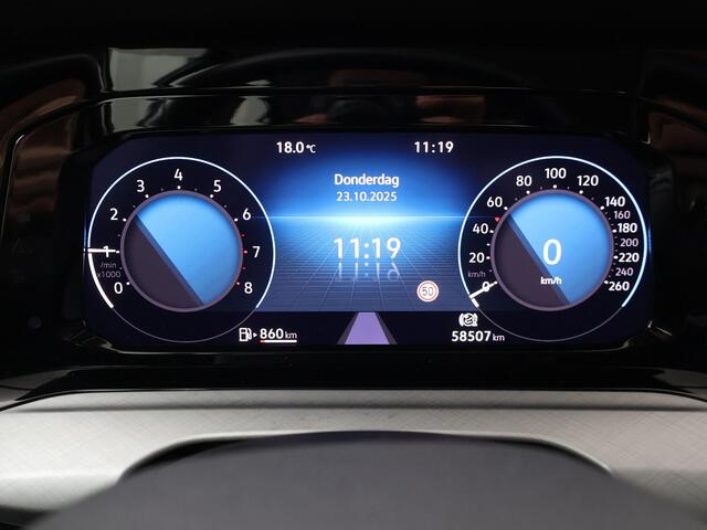 Volkswagen GOLF 1.0 TSI Life | 110 PK | Achteruitrijcamera | Navigatiesysteem | Adaptive cruise control |