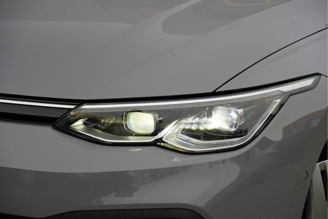 Volkswagen GOLF Variant 1.0 TSI Life Business BJ2022 Lmv 16" | Led | Pdc | Navi | Dynamische knipperlichten V+A | Keyless entry | Trekhaak | Elek. achterklep | App-Connect | Achteruitrijcamera | Virtual cockpit | Sportstoelen | Verwarmde voorstoelen | Verwarmd stuurwiel