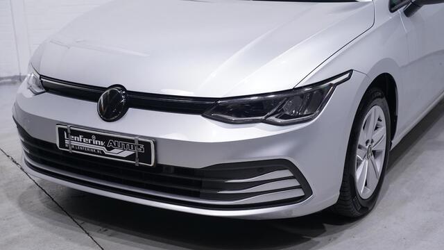Volkswagen GOLF Variant 1.0 eTSI Life NAP 1e Eig. Apple Carplay PDC v+a Navigatie
