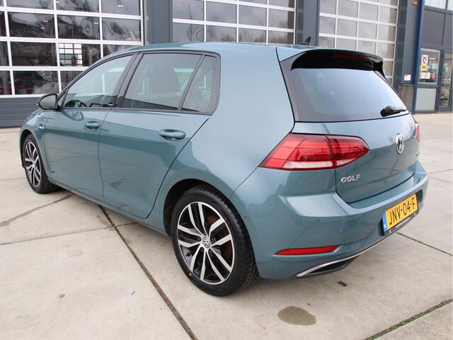Volkswagen GOLF 1.5 TSI Highline Carplay, Camera, ACC, Winterpakket Prijspakker!