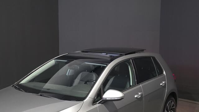 Volkswagen GOLF 1.0 TSI Comfortline | Pano | Navi | Climate | Carplay