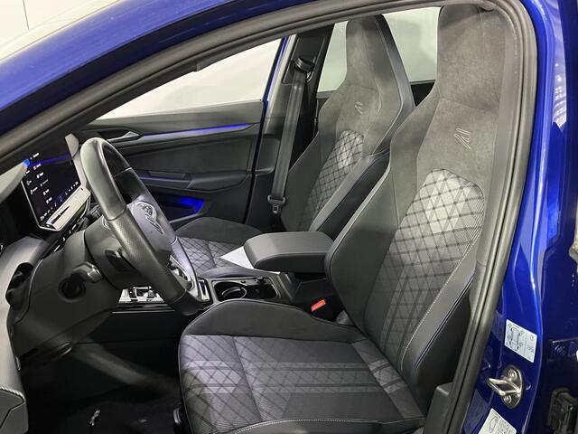 Volkswagen GOLF 1.5 eTSI R-Line / AUTOMAAT/ GARANTIE 03-2030/ PANO/ HARMAN KARDON/ PARK.SENSOR.V+A/ 360 CAMERA/ STUUR+STOEL VERWARM./ APP-CONNECT/ ACC/ DAB/ DIGITAL DASH/ RIJ-MODI/ ISOFIX/ 17'' LMV