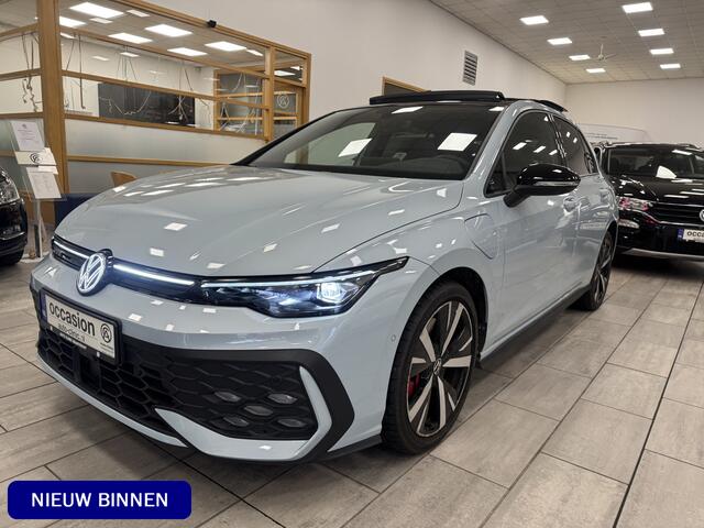 Volkswagen GOLF 1.5 eHybrid GTE / NIEUWSTAAT / BTW / PANO /