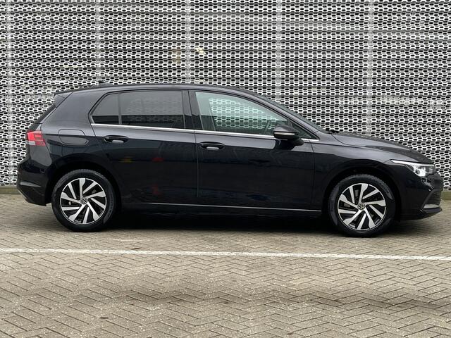 Volkswagen GOLF 1.4 eHybrid 204PK Style / Memory Seat / Stuur + Stoelverwarming / LED / Parkeersensoren V+A / Draadloze App-Connect **