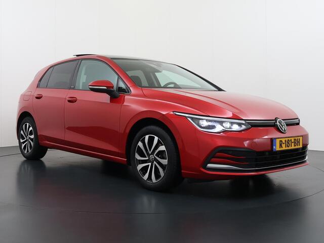 Volkswagen GOLF 1.0 eTSI Life DODE HOEK | PANORAMADAK | AMBIENT LIGHT | ADD. CRUISE | VIRTUAL DASH | NAVIGATIE | MATRIX LED | COMFORT PACK | RIJKLAARPRIJS incl. 12mnd BOVAG| STOELVERWARMING