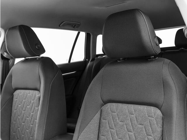 Volkswagen GOLF variant Life Edition 1.5 eTSI 116 pk 7 versn. DSG · Achteruitrijcamera · draadloze telefoonlader · Trekhaak inklapbaar, met elektrische ontgrendeling ·