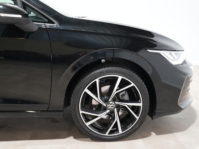 Volkswagen GOLF 1.5 eTSI 115pk DSG Life Edition Navigatie Camera Acc Led Privacy glas 17"lm Digital Cockpit 240