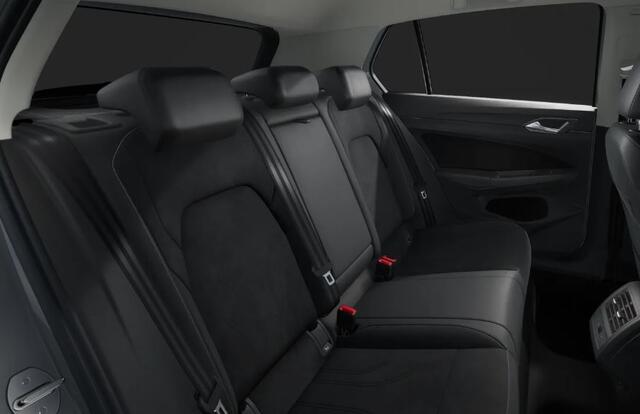 Volkswagen GOLF 1.5 eHybrid Life Edition !!!Profiteer ook van 4.000 euro inruilpremie!!!