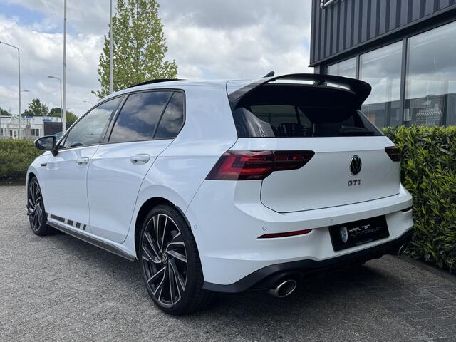 Volkswagen GOLF 8 GTI Clubsport 2.0 TSI 300pk DSG / Aut. Full options fabrieksgarantie 69dkm!!