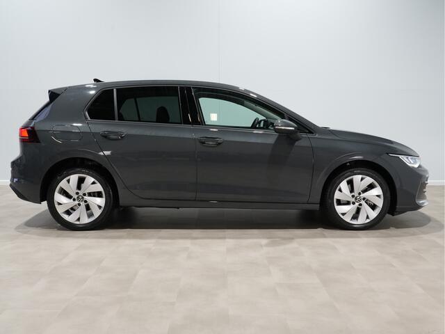 Volkswagen GOLF 1.5 eHybrid 204pk Life Edition Trekhaak, Apple Carplay, 17'' Lichtmetalen velgen