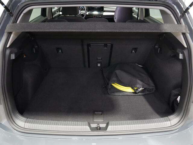 Volkswagen GOLF 1.5 eHybrid 204pk Life Edition Trekhaak, Apple Carplay, 17'' Lichtmetalen velgen