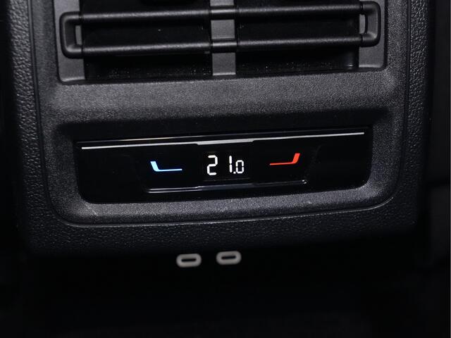 Volkswagen GOLF 1.5 eHybrid 204pk Life Edition Trekhaak, Apple Carplay, 17'' Lichtmetalen velgen