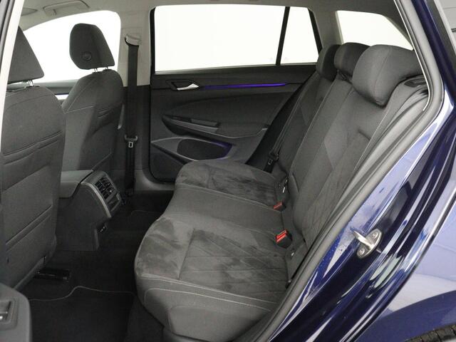 Volkswagen GOLF 1.0 eTSI Life | Stoelverwarming | Camera | Massage | Carplay | Memory | Navigatie | Full LED | Sfeerverlichting | Adaptive cruise