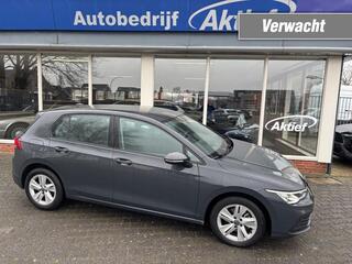 volkswagen-golf-1.5-tsi-life-busine