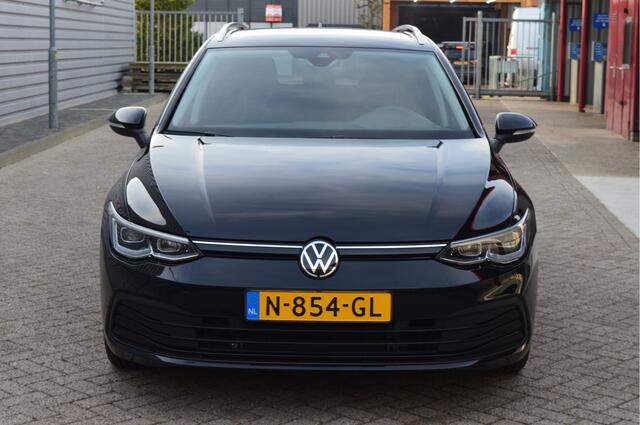 Volkswagen GOLF Variant 1.0 eTSI Life Business O.a: Stoelverw, Stuurverw, Camera, PDC, Carplay, Etc. All-in prijs!