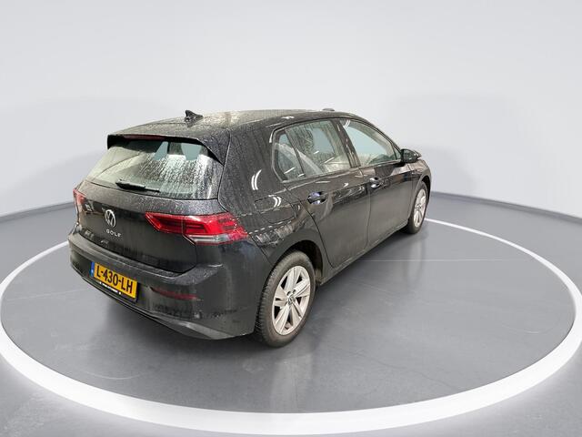 Volkswagen GOLF 1.0 TSI 110pk Life · Apple/Android Car Play · P-Sensoren · Draadloos Opladen · DAB · 16'' Inch ·