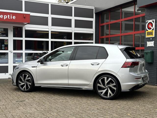 Volkswagen GOLF 1.5 eTSI R-Line *ACC/NAVI/CAMERA*