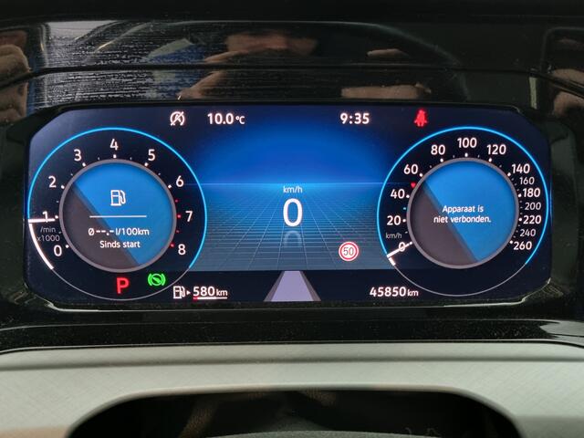 Volkswagen GOLF 1.0 eTSI Life | Navi | Clima | PDC |*