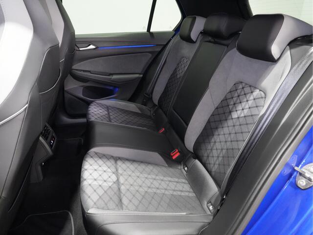 Volkswagen GOLF 1.5 eTSI 150pk R-Line Business+ Navigatie 18"velgen Privacy glas Keyless Camera