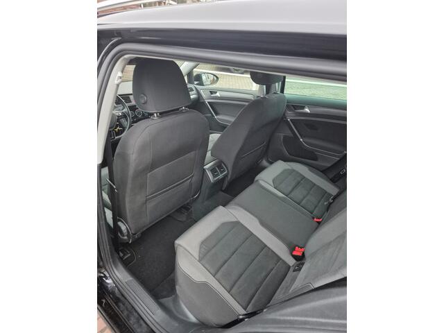 Volkswagen GOLF Variant 1.5 TSI Comfortline Business TREKHAAK MASSAGESTOEL ADD CRUISE