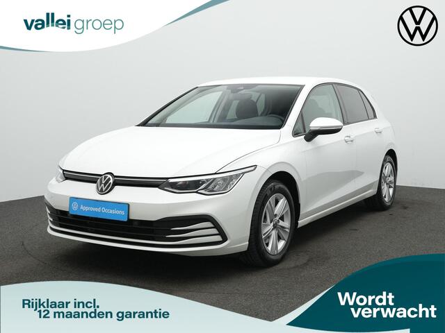 Volkswagen GOLF 1.5 eTSI 150 pk DSG Life | Trekhaak | Stoelverwarming | Adaptive Cruise | Navigatie