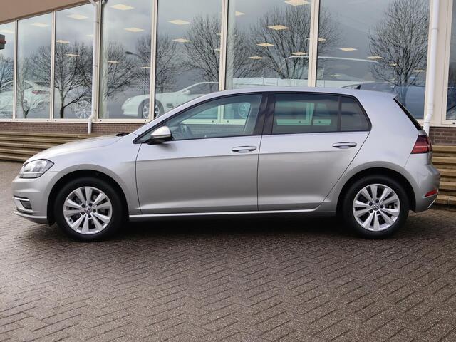 Volkswagen GOLF 1.6 TDI 116 PK AUT. *1e EIGENAAR / BTW* + MASSAGE | CARPLAY | ADAPTIVE CRUISE | TREKHAAK | STOELVERW. | DAB