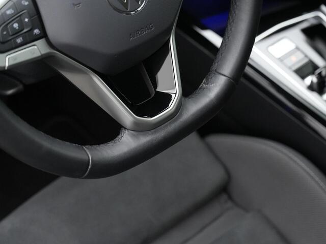 Volkswagen GOLF Variant 1.5 eTSI 130 pk DSG Style | Geheugen-/massagestoel | Adaptive Cruise | Carplay | Parkeersensoren voor/achter