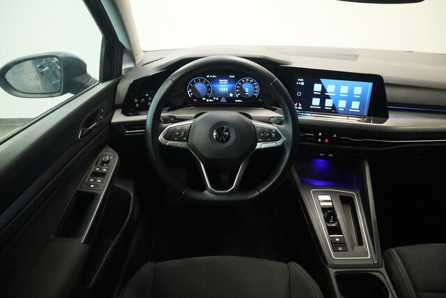 Volkswagen GOLF 1.5 eTSI Style Panoramadak Elec.Trekhaak IQ-led