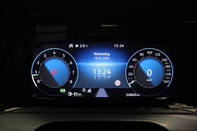 Volkswagen GOLF 1.5 eTSI Style Panoramadak Elec.Trekhaak IQ-led