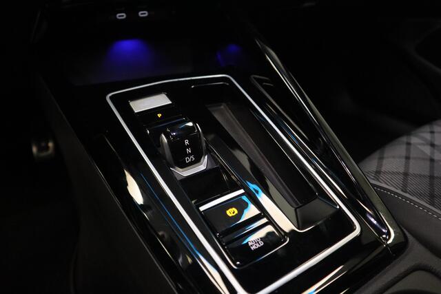 Volkswagen GOLF 1.5 eTSI Style R-Line Panoramadak Trekhaak