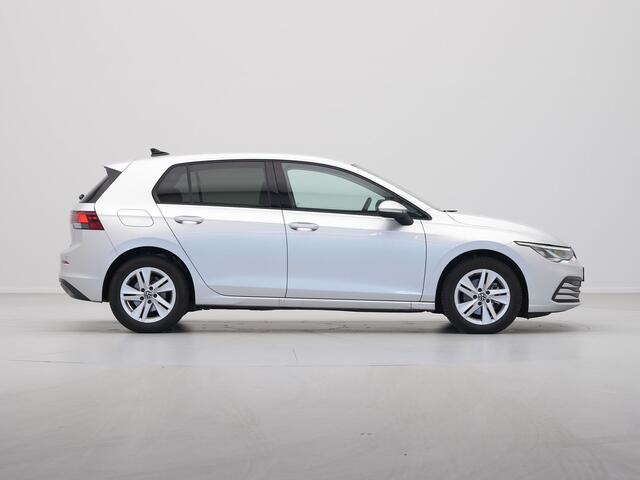 Volkswagen GOLF 1.0 eTSI 110pk Life Business DSG / Navigatie / Memory / Stoel+Stuurverwarming