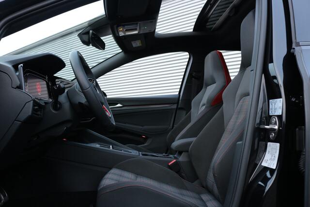 Volkswagen GOLF 2.0 TSI GTI DSG (Panoramadak Sportinterieur Carplay VirtualCockpit ACC Sfeer IQ-Light 19Inch PrivacyGlass)
