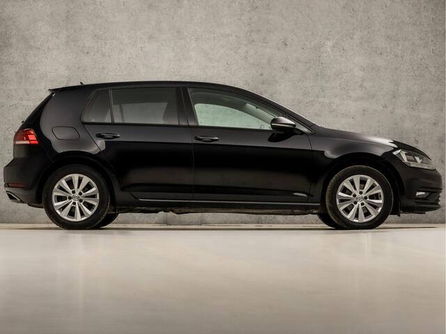 Volkswagen GOLF 1.4 TSI Sportline (GROOT NAVI, 4 CILINDER, CLIMATE, GETINT GLAS, SPORTSTOELEN, PARKEERSENSOREN, CRUISE, LM VELGEN, NEIUWSTAAT)