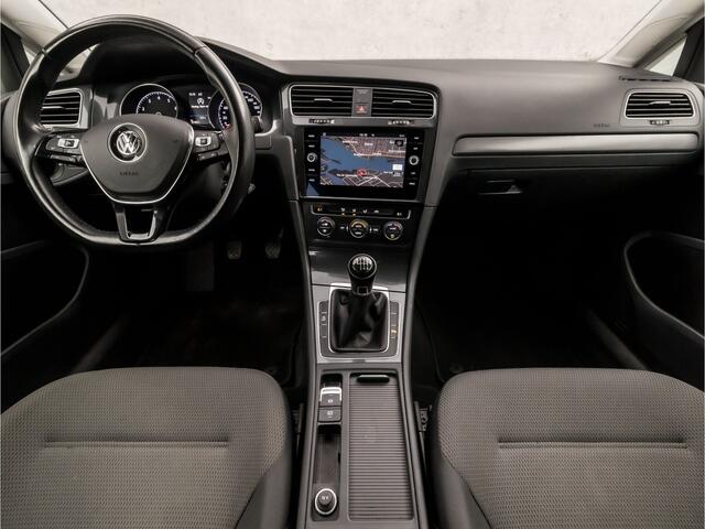 Volkswagen GOLF 1.4 TSI Sportline (GROOT NAVI, 4 CILINDER, CLIMATE, GETINT GLAS, SPORTSTOELEN, PARKEERSENSOREN, CRUISE, LM VELGEN, NEIUWSTAAT)