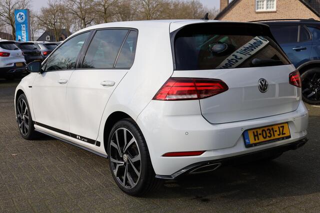 Volkswagen GOLF 1.5 TSI Highline Business R PANO STOELVERW. CARPLAY STUURFLIPPERS ADAPTIVE-CRUISE DAB NAVI CLIMA HILL-HOLD 2XPDC 18''LMV