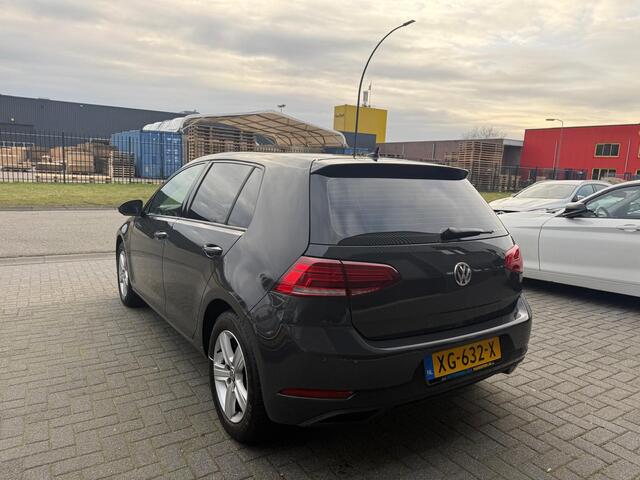 Volkswagen GOLF 1.0 TSI Trendline | 1E EIGENAAR | 12 MND GARANTIE | LEDER | CRUISE | DAB | CARPLAY | STOELVERWARMING