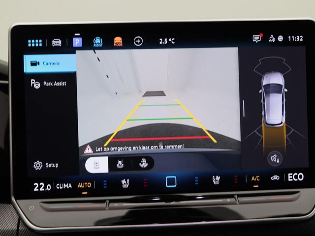 Volkswagen GOLF 1.5 TSi 272 Pk Automaat eHybrid GTE | Panoramadak | Matrix LED | Head-Up Display | Stoel- & Stuurverwarming | Stoel koeling | Camera | Draadloos Laden | Trekhaak | 23.682 Km!