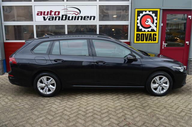 Volkswagen GOLF 1.5 eTSI Style O.a: Stoel+Stuurverw, Haak, Camera, Clima, Carplay, Etc. All-in prijs!