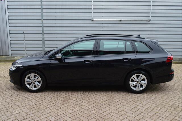 Volkswagen GOLF 1.5 eTSI Style O.a: Stoel+Stuurverw, Haak, Camera, Clima, Carplay, Etc. All-in prijs!