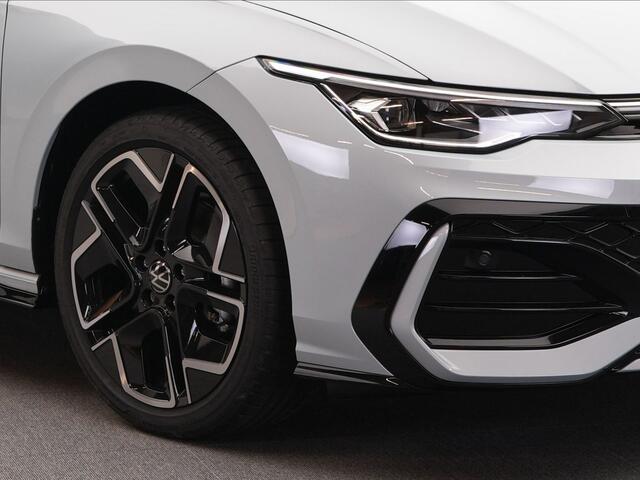Volkswagen GOLF Variant 1.5 eTSI R-Line Edition