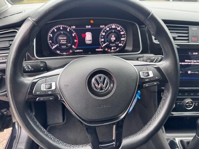 Volkswagen GOLF 1.5 TSI Highline 150 Pk Navi. Appel Carplay.