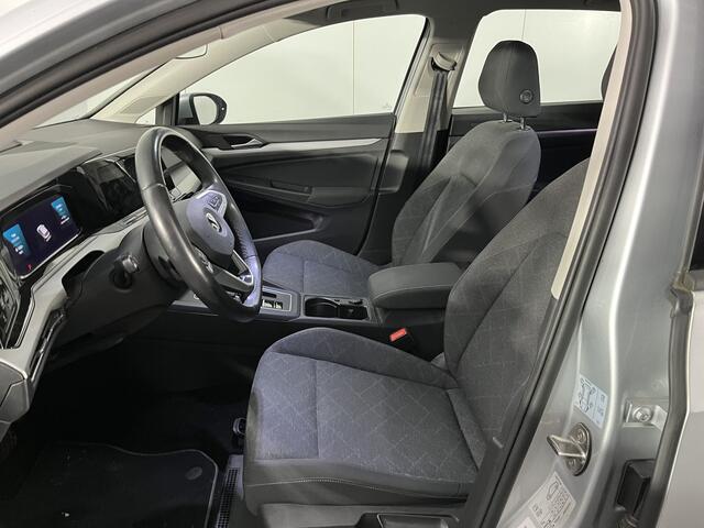 Volkswagen GOLF Variant 1.0 eTSI Life Business / AUTOMAAT/ CRUISE/ CLIMA/ STOELVERWARMING/ NAVI/ APP-CONNECT/ PARK. SENSOREN