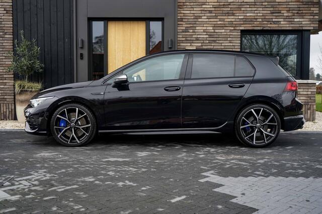 Volkswagen GOLF 8R R 4Motion 320PK